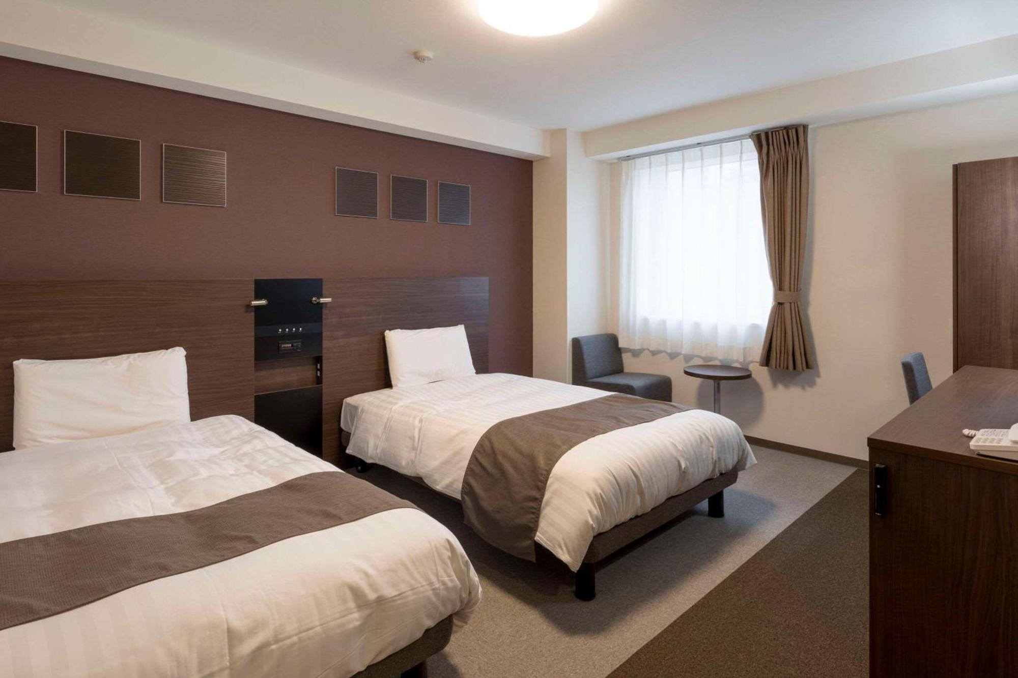Comfort Hotel Тойохасі Екстер'єр фото